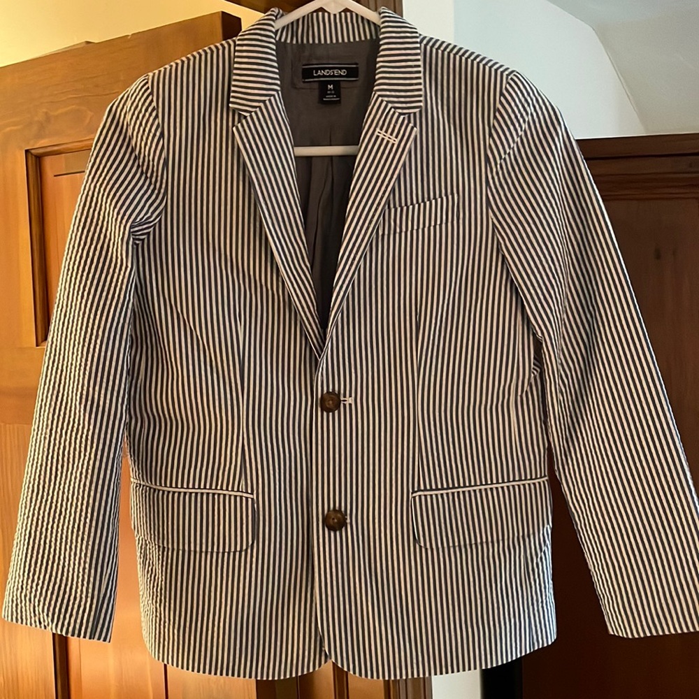 Seersucker blazer.  Boys size M ; 10-12. Worn once